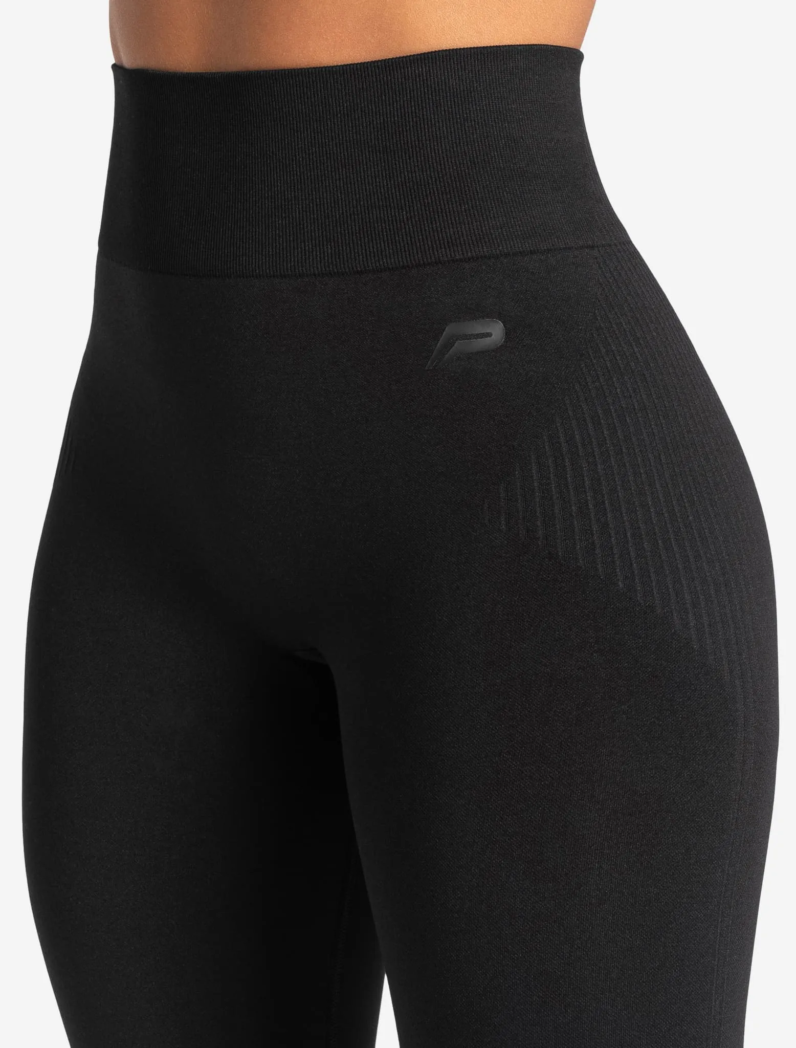 Adapt 2.0 Seamless 7/8 Leggings - Blackout