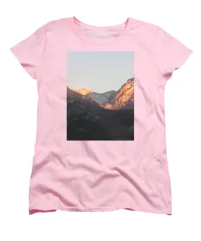 Winter Magic Hour Crestone - Women's T-Shirt (Standard Fit)