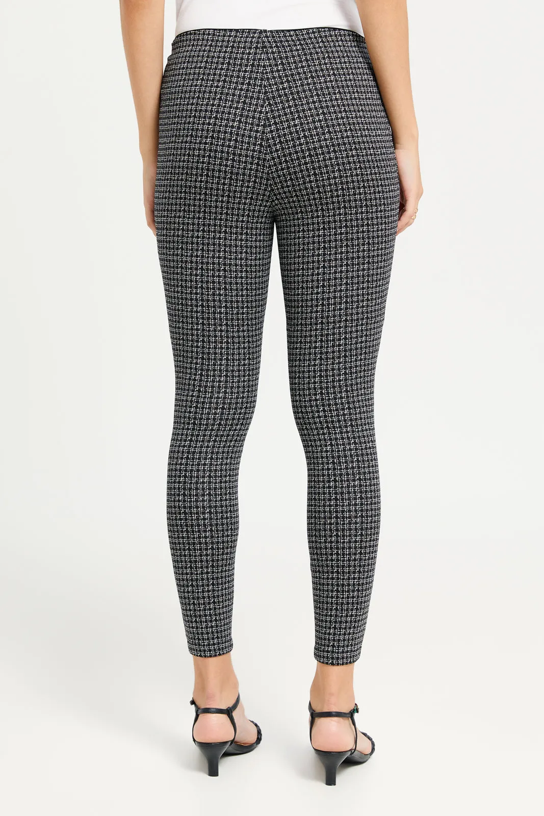 Women Black Checkered Leggings